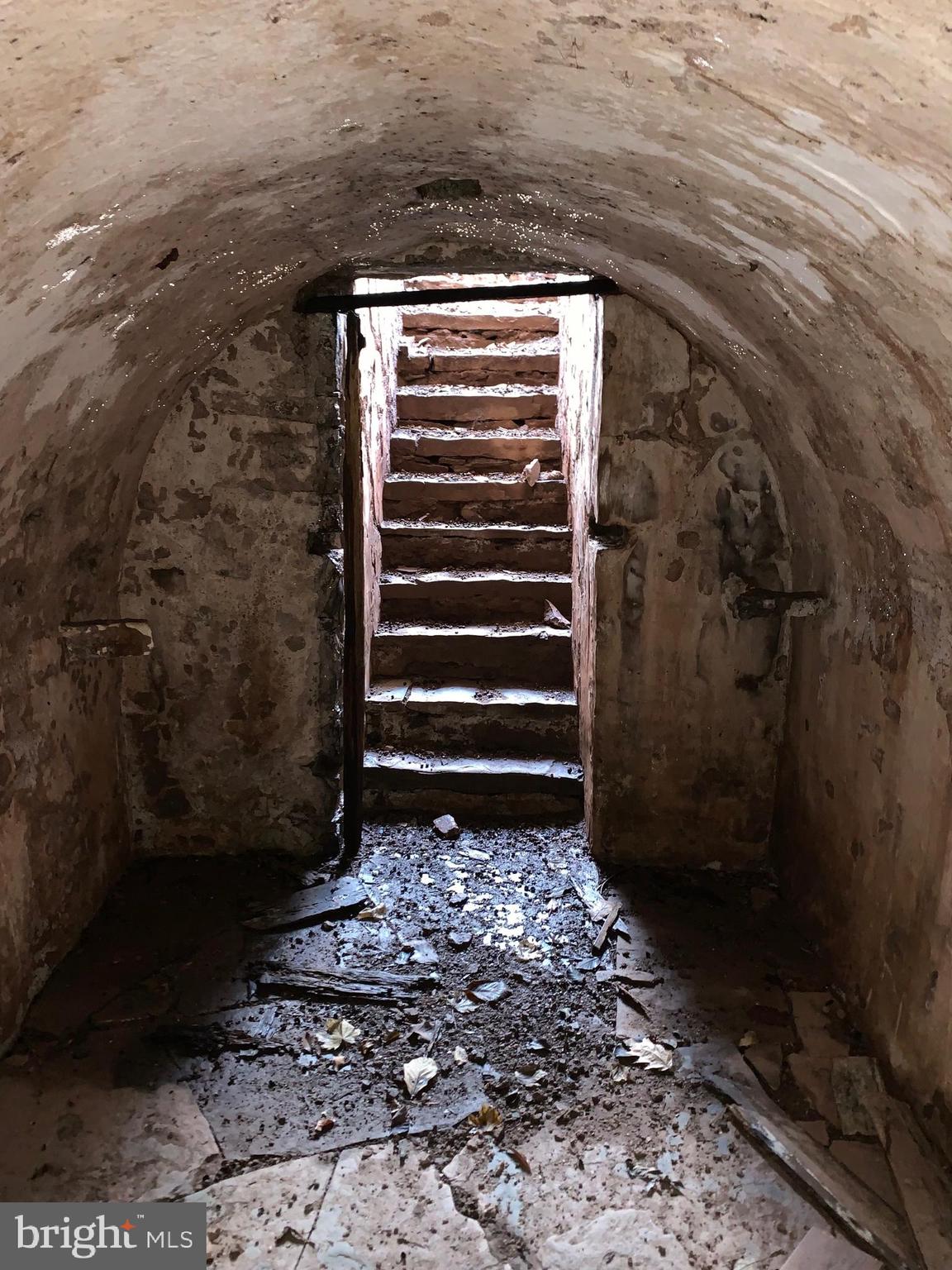 MONTGOMERY HILL - Residential