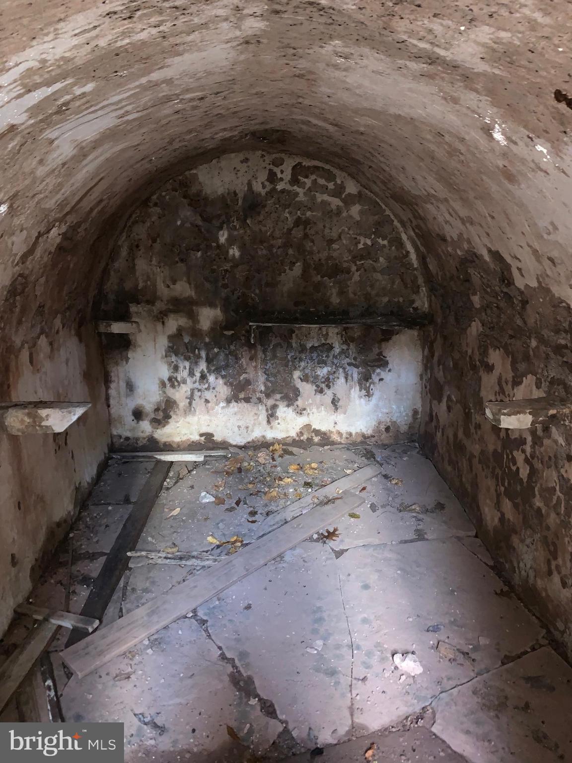 MONTGOMERY HILL - Residential