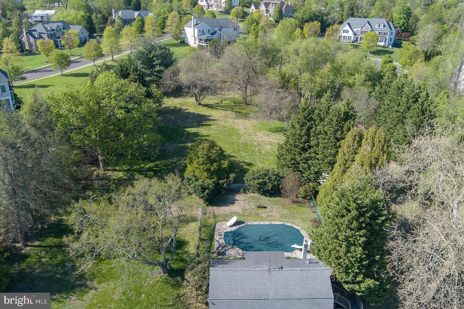 MONTGOMERY HILL - Residential