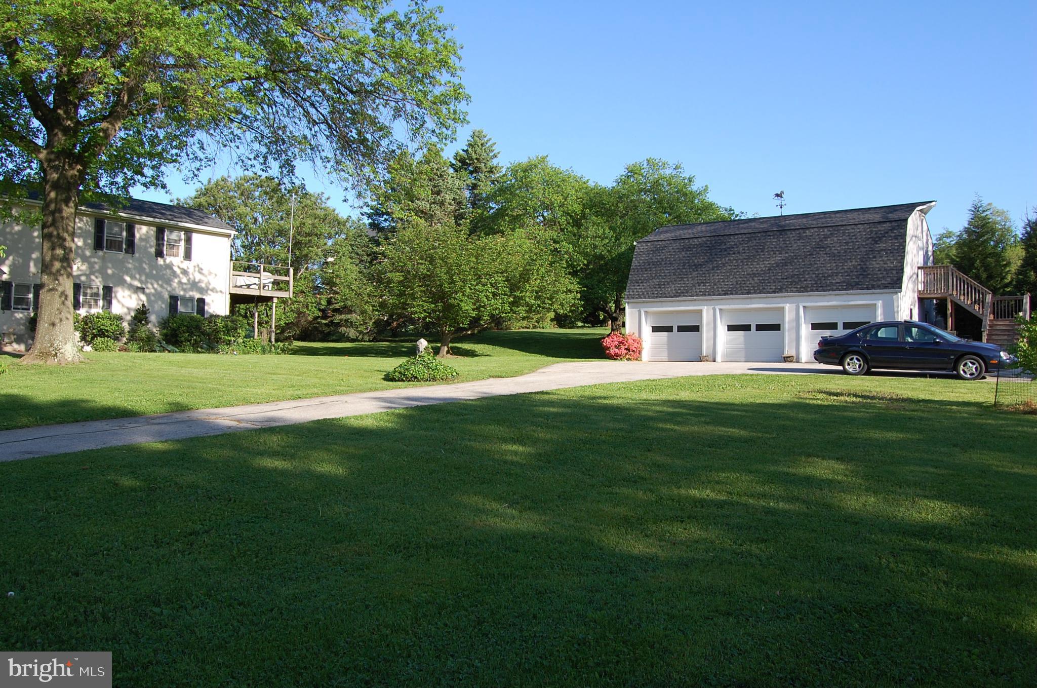 MONTGOMERY HILL - Residential