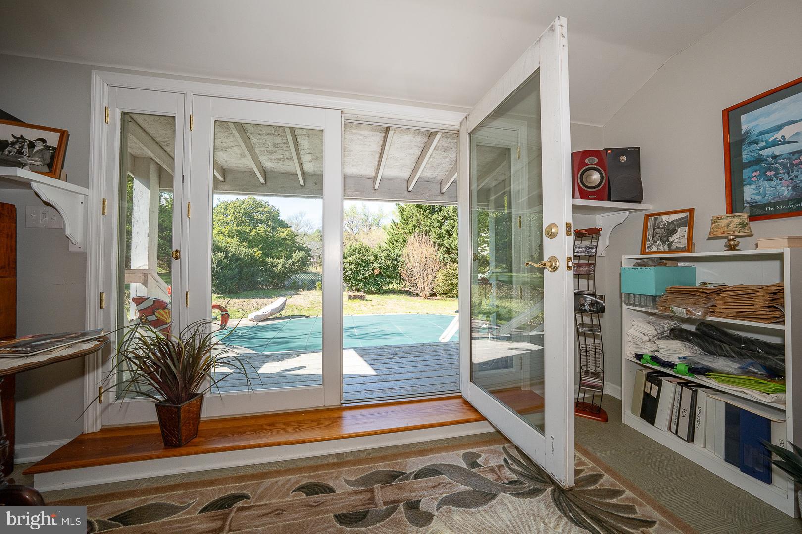 MONTGOMERY HILL - Residential