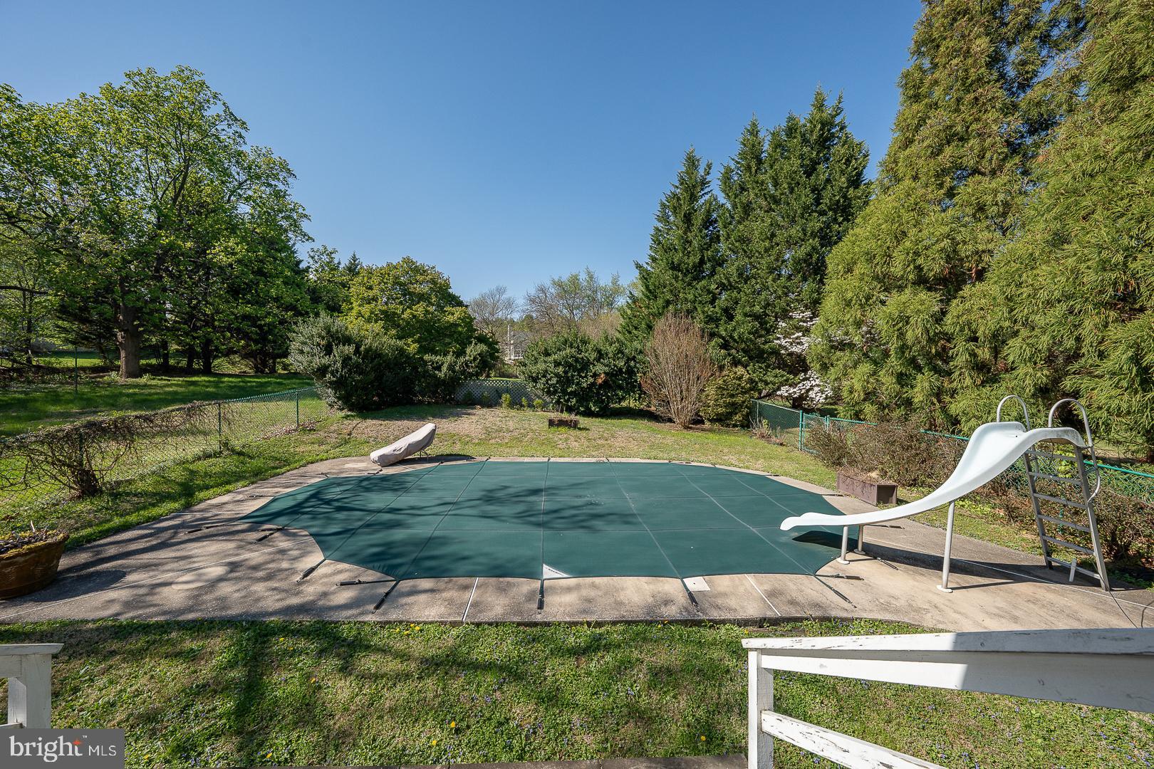 MONTGOMERY HILL - Residential