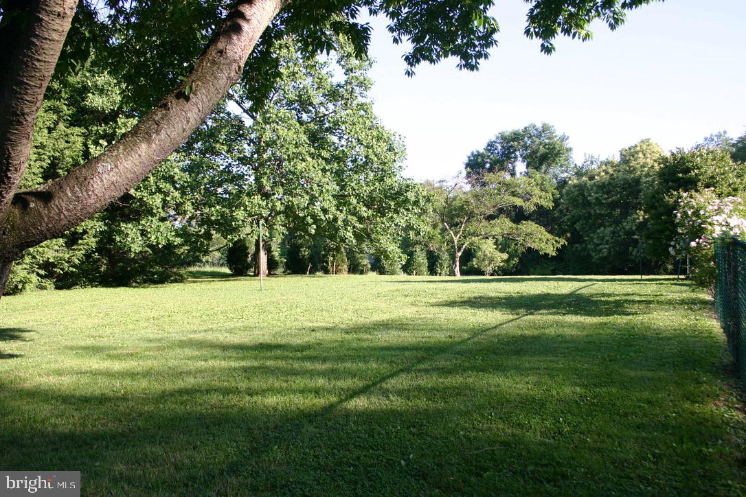 MONTGOMERY HILL - Residential