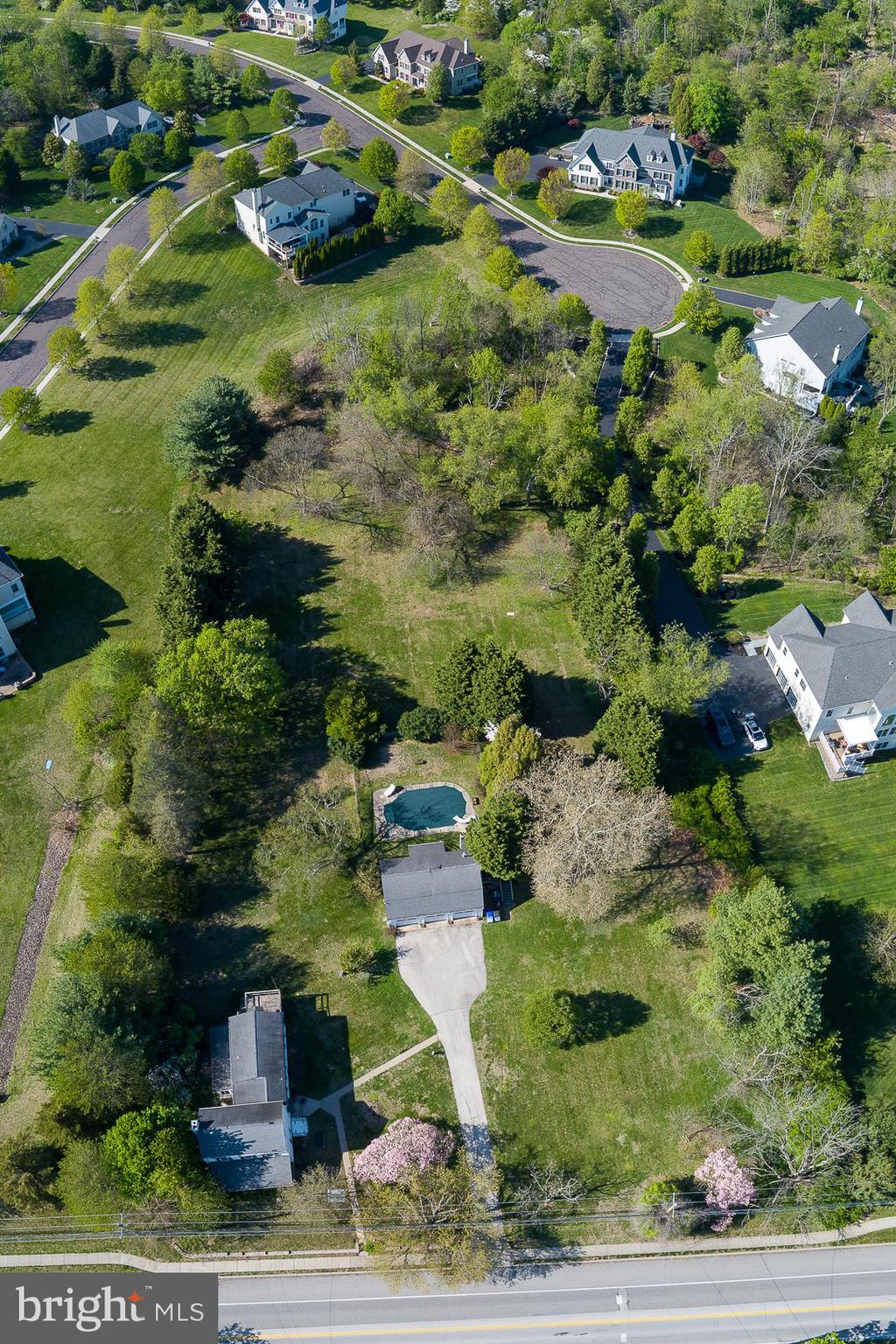 MONTGOMERY HILL - Residential