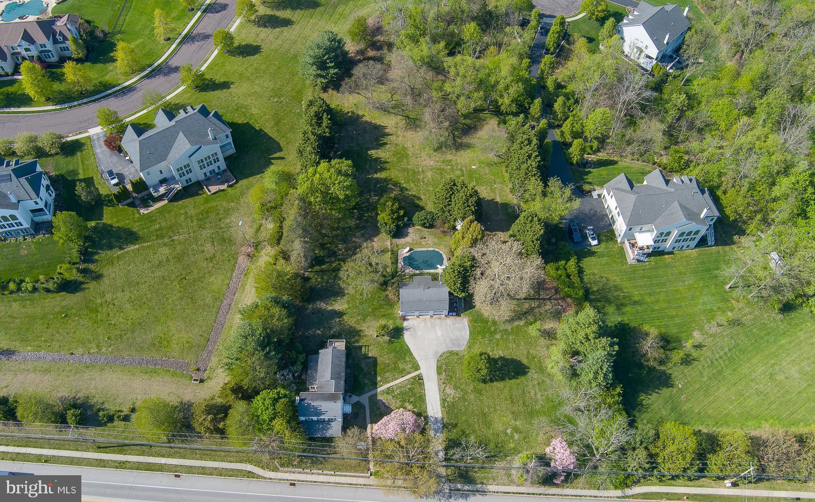 MONTGOMERY HILL - Residential