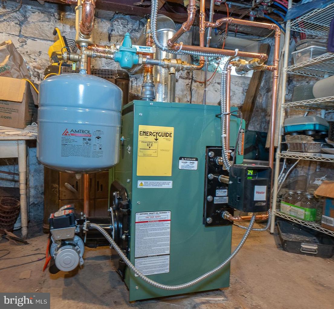 MONTGOMERY HILL - Residential