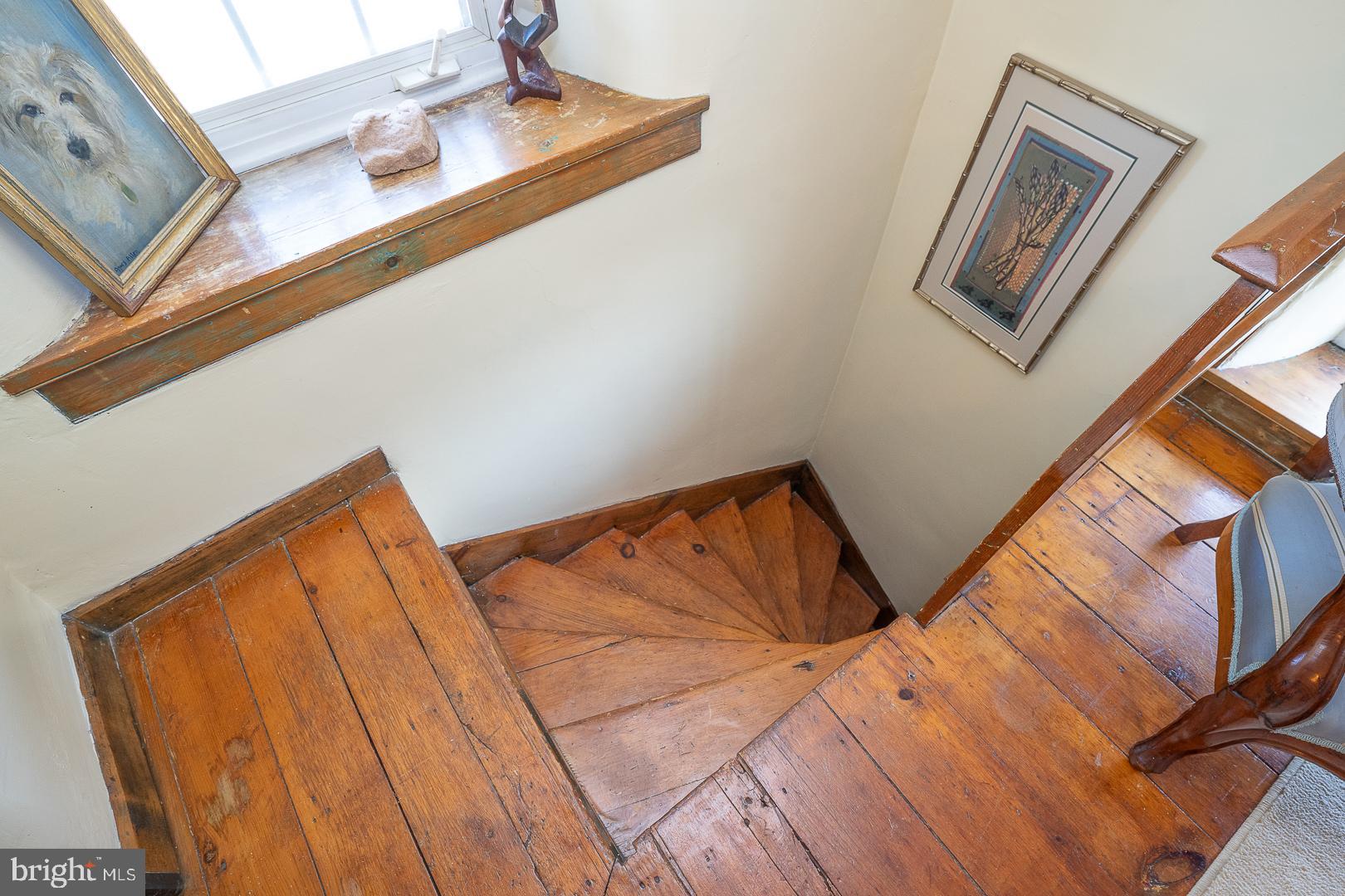 MONTGOMERY HILL - Residential