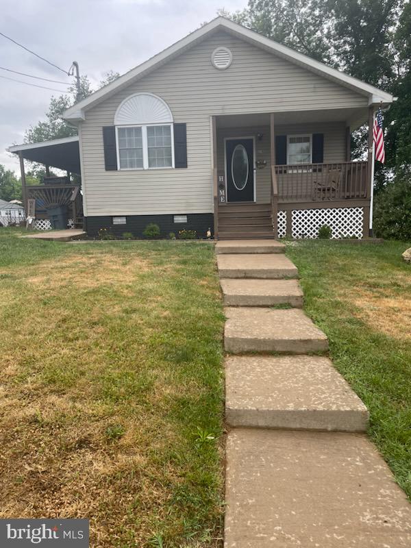 Charming Rancher offering 2 bedrooms, 2 baths. Located in close proximity to restaurants, shopping and Hollywood Casino. Great commuter location.