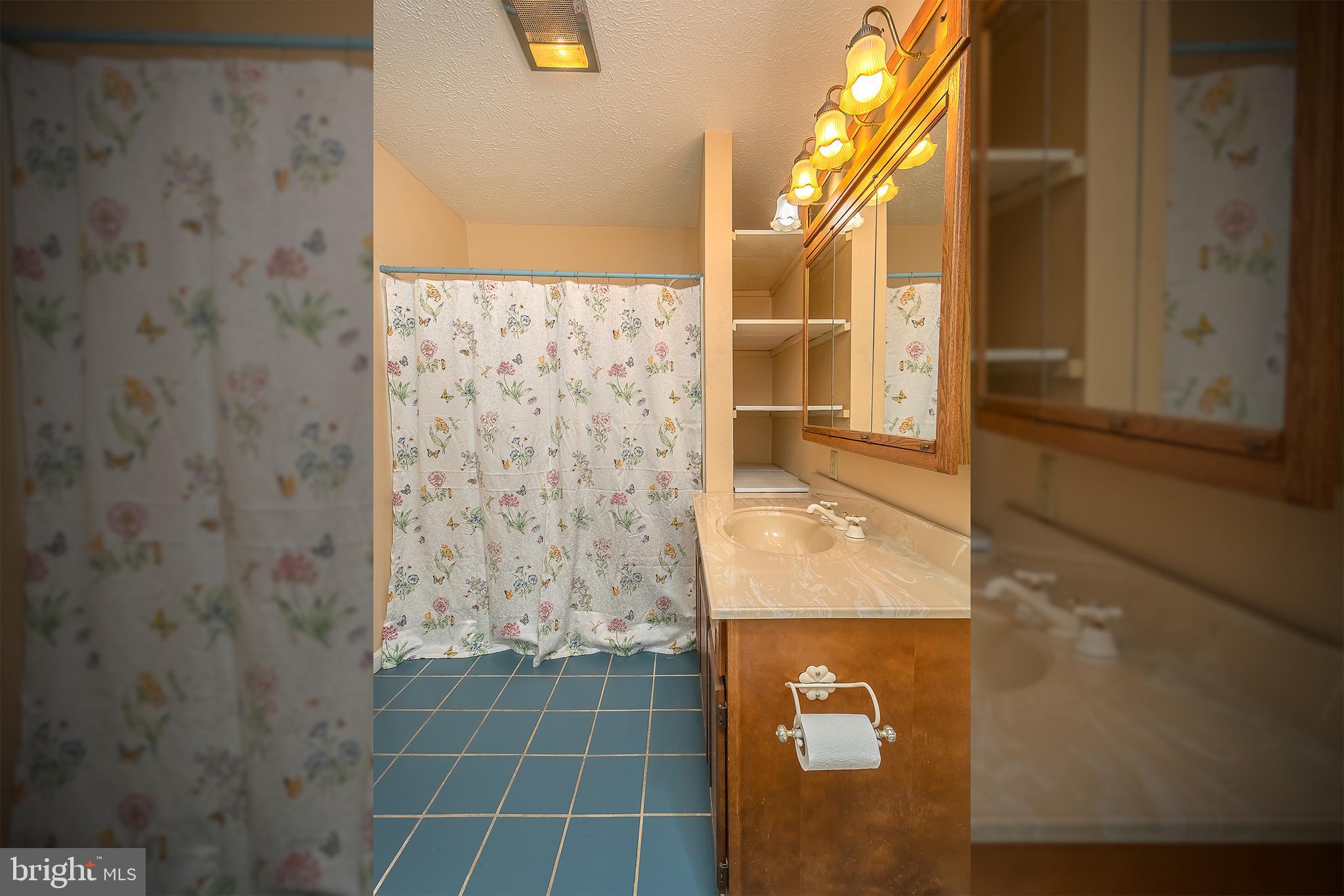 OAKLAND - Residential