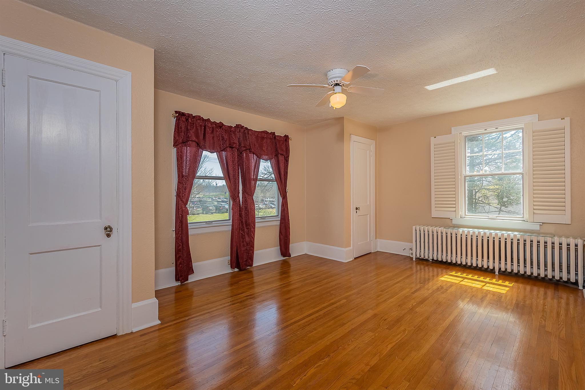 OAKLAND - Residential