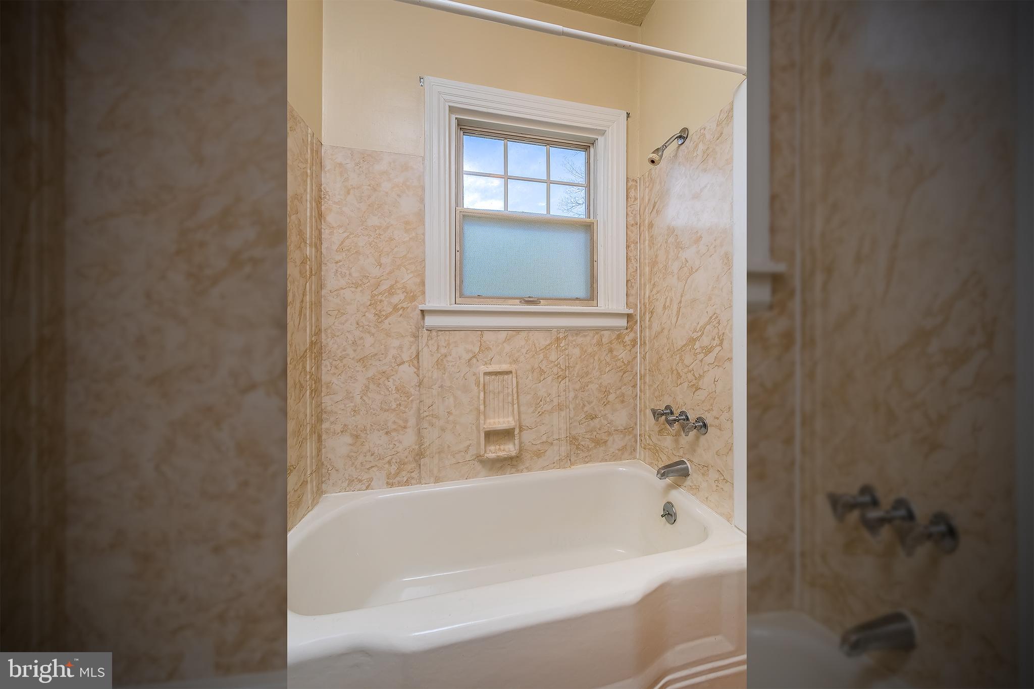 OAKLAND - Residential