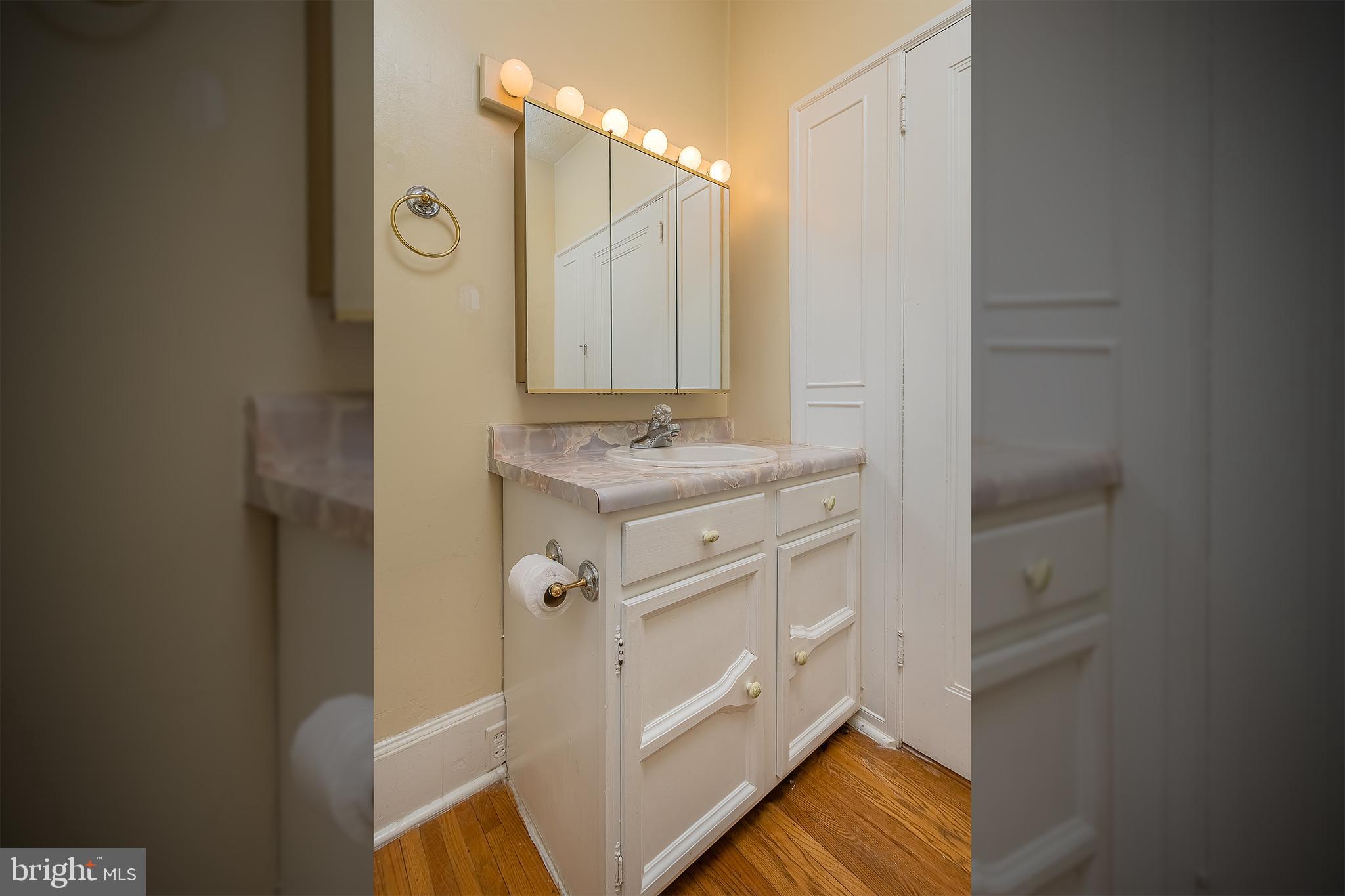 OAKLAND - Residential