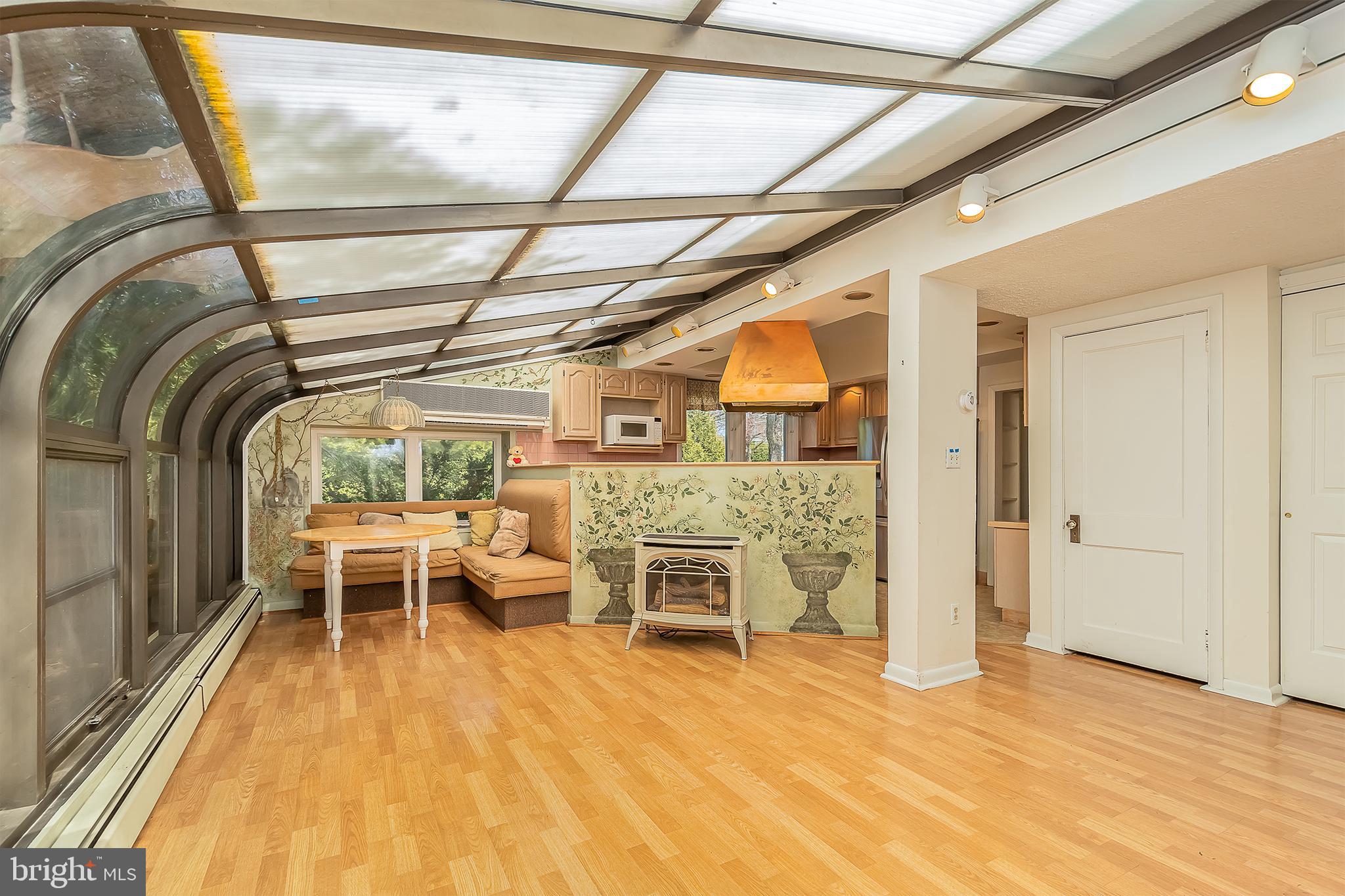 OAKLAND - Residential