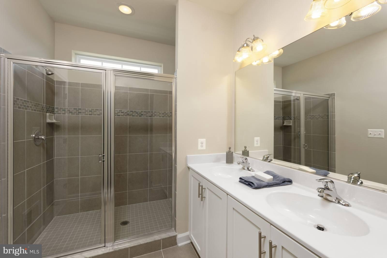 WOOD GLEN - Residential