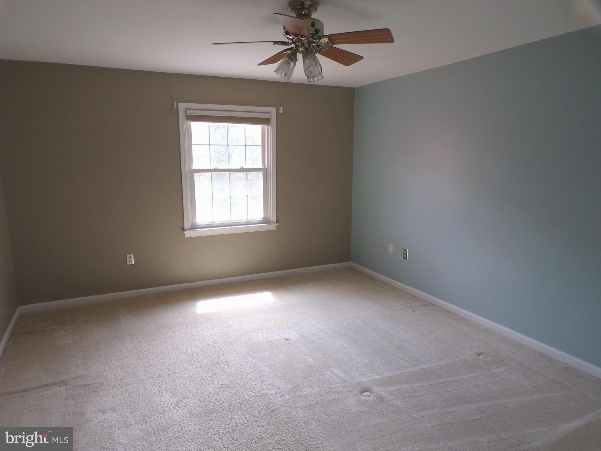 TWIN CREEK PLAZA - Residential