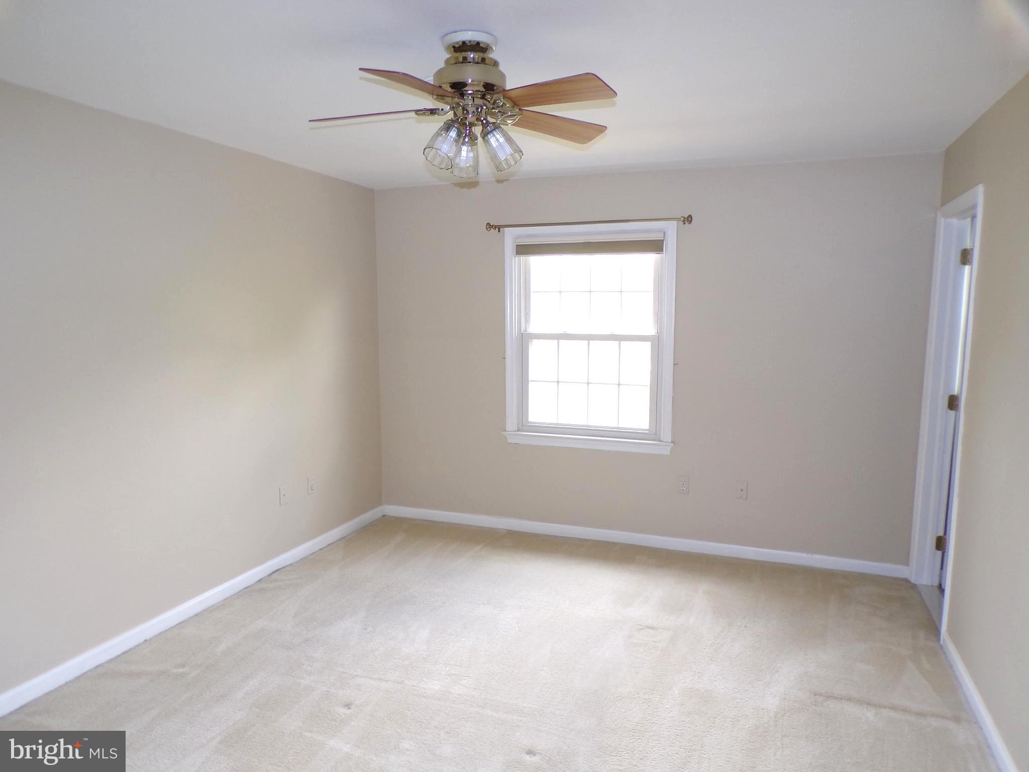 TWIN CREEK PLAZA - Residential