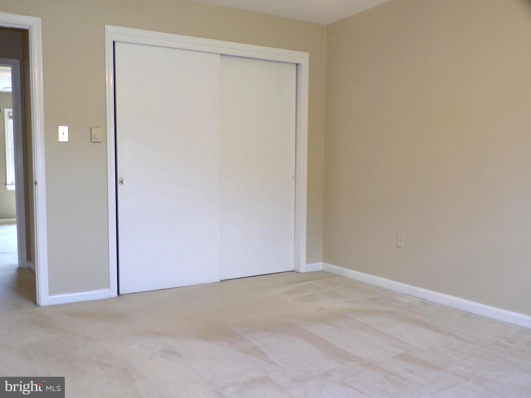 TWIN CREEK PLAZA - Residential