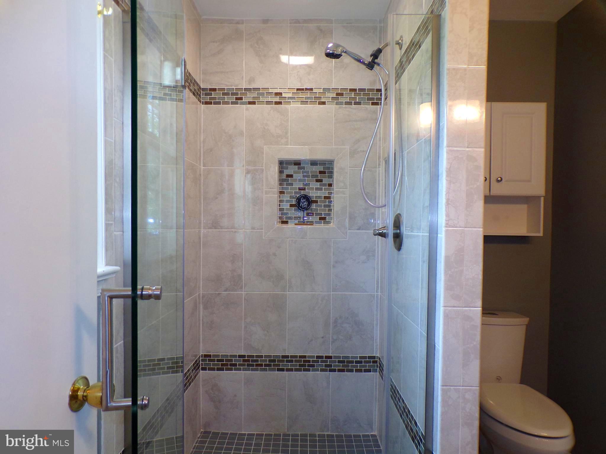 TWIN CREEK PLAZA - Residential