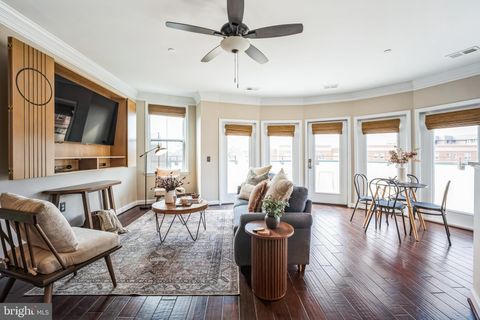 2101 N MONROE STREET 401 ARLINGTON VA 22207