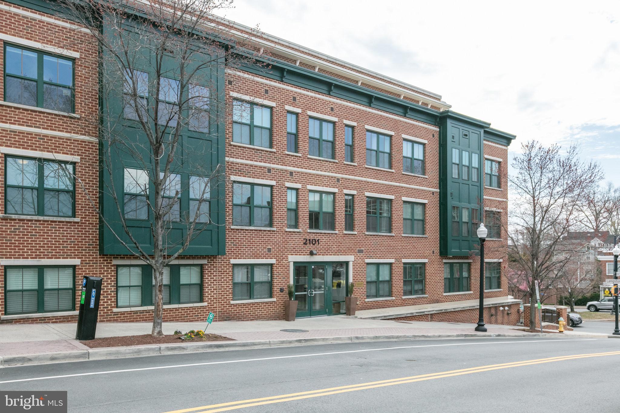 2101 N MONROE STREET 401