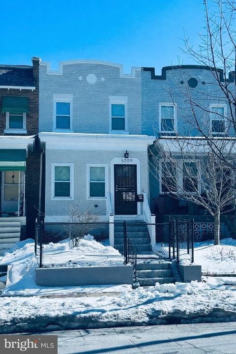 5209 5TH STREET NW WASHINGTON DC 20011