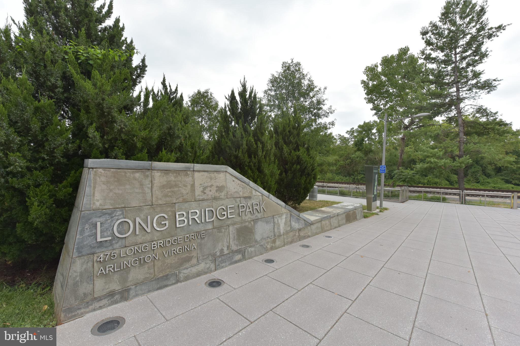 CRYSTAL GATEWAY - Residential