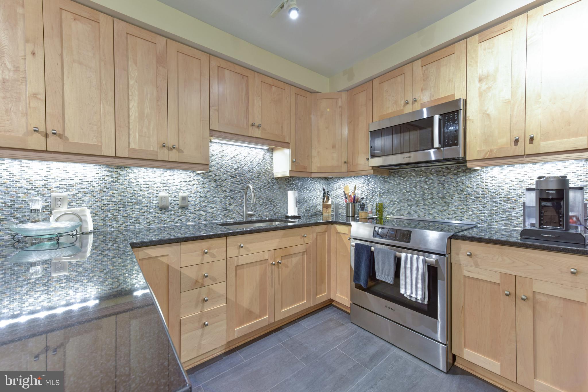 CRYSTAL GATEWAY - Residential