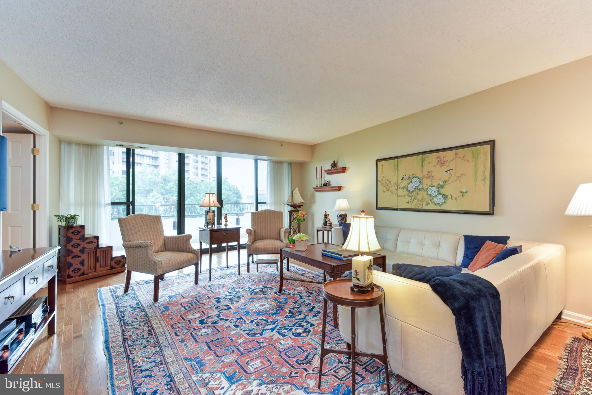 CRYSTAL GATEWAY - Residential