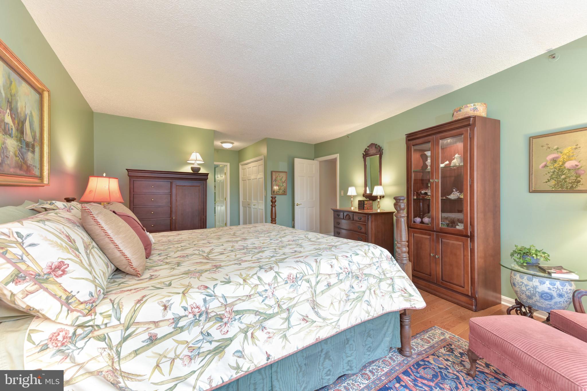 CRYSTAL GATEWAY - Residential