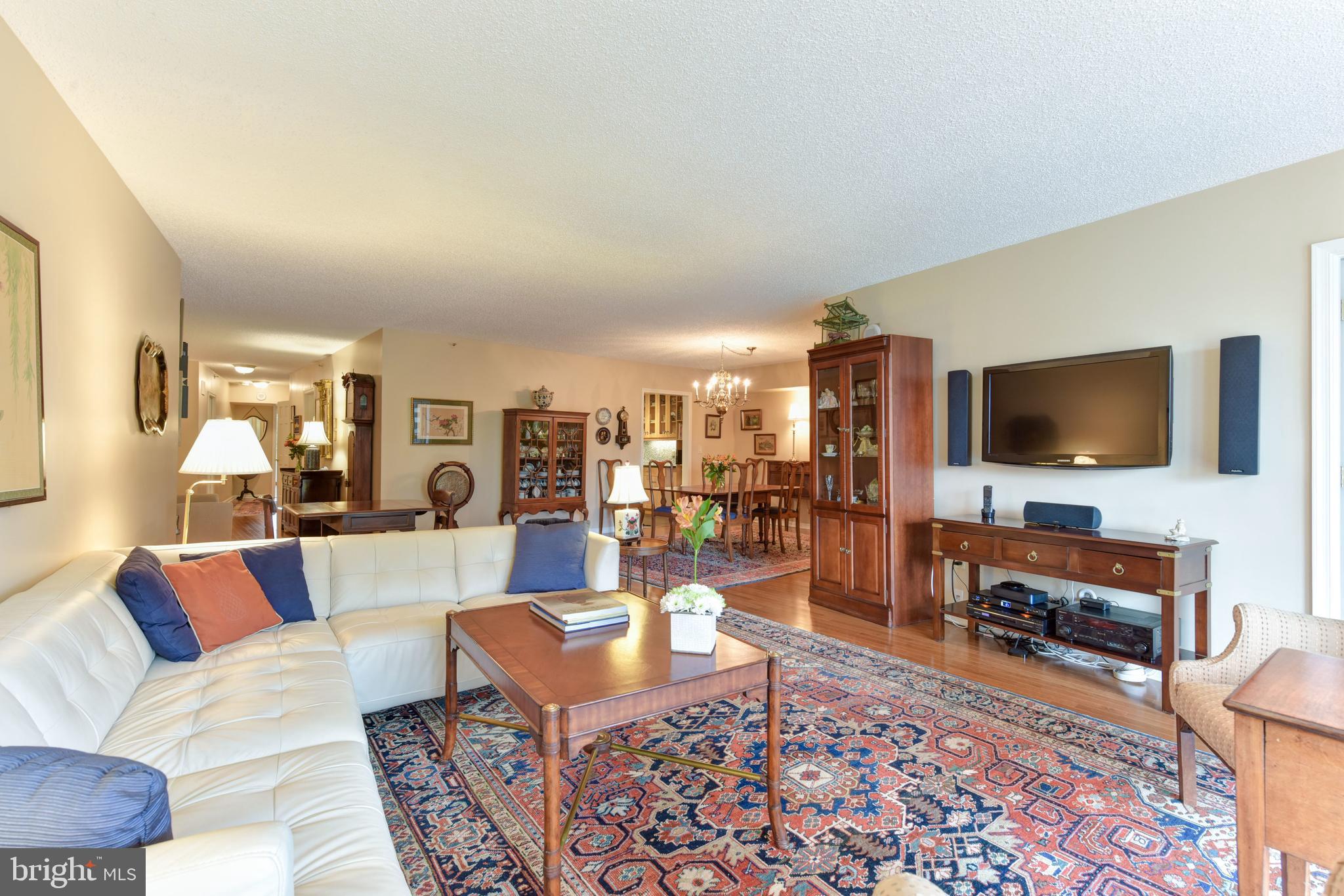 CRYSTAL GATEWAY - Residential