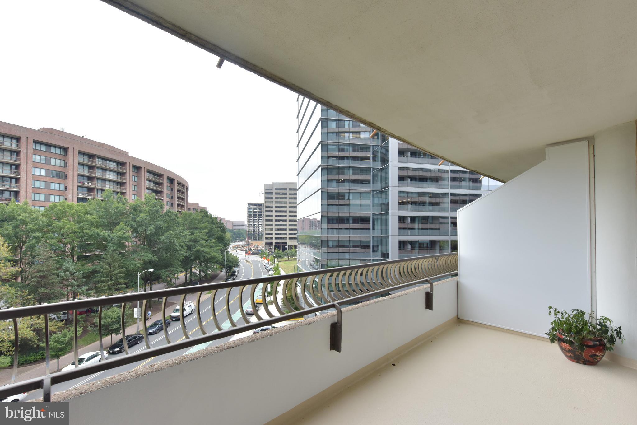 CRYSTAL GATEWAY - Residential