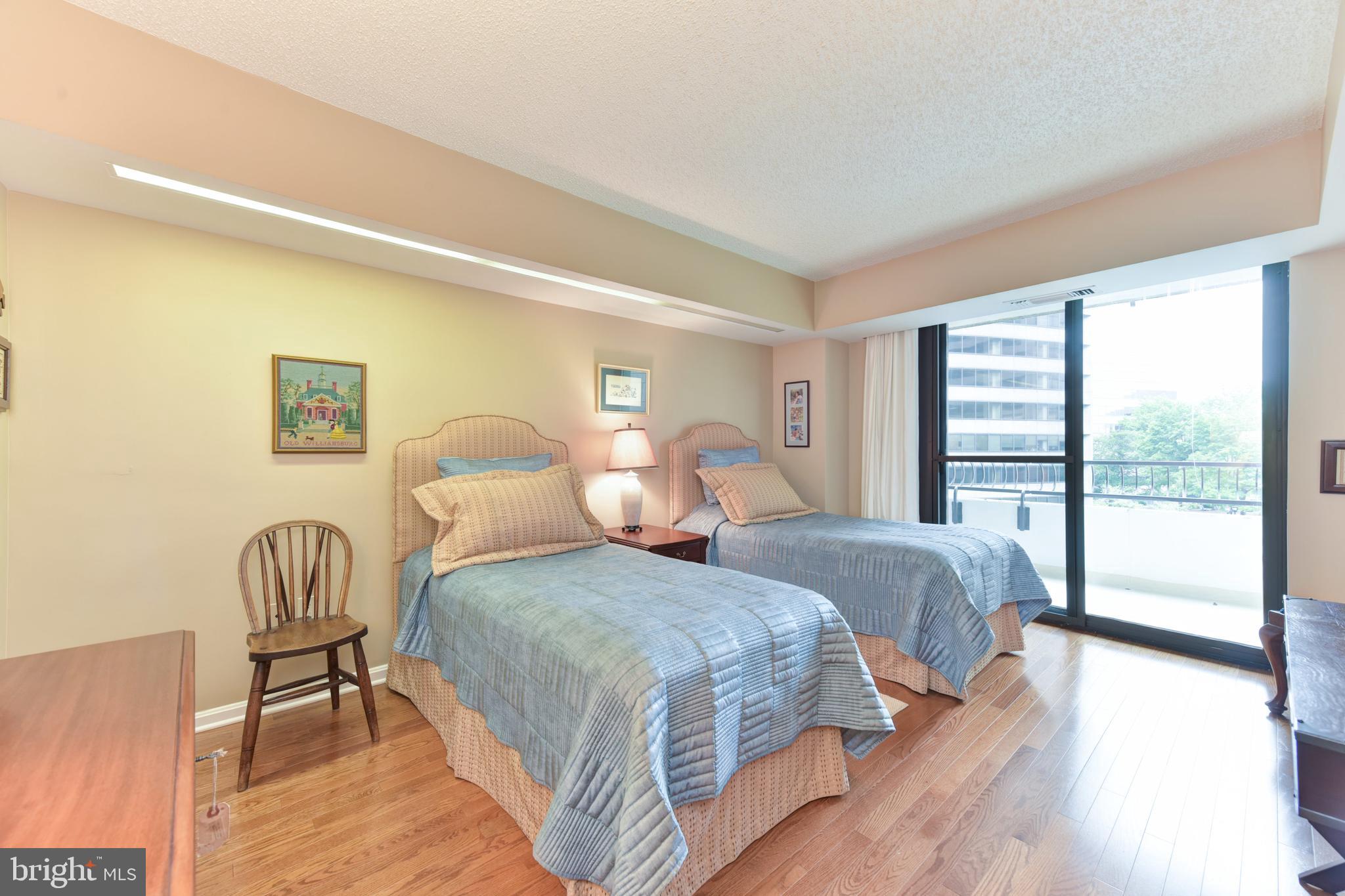 CRYSTAL GATEWAY - Residential