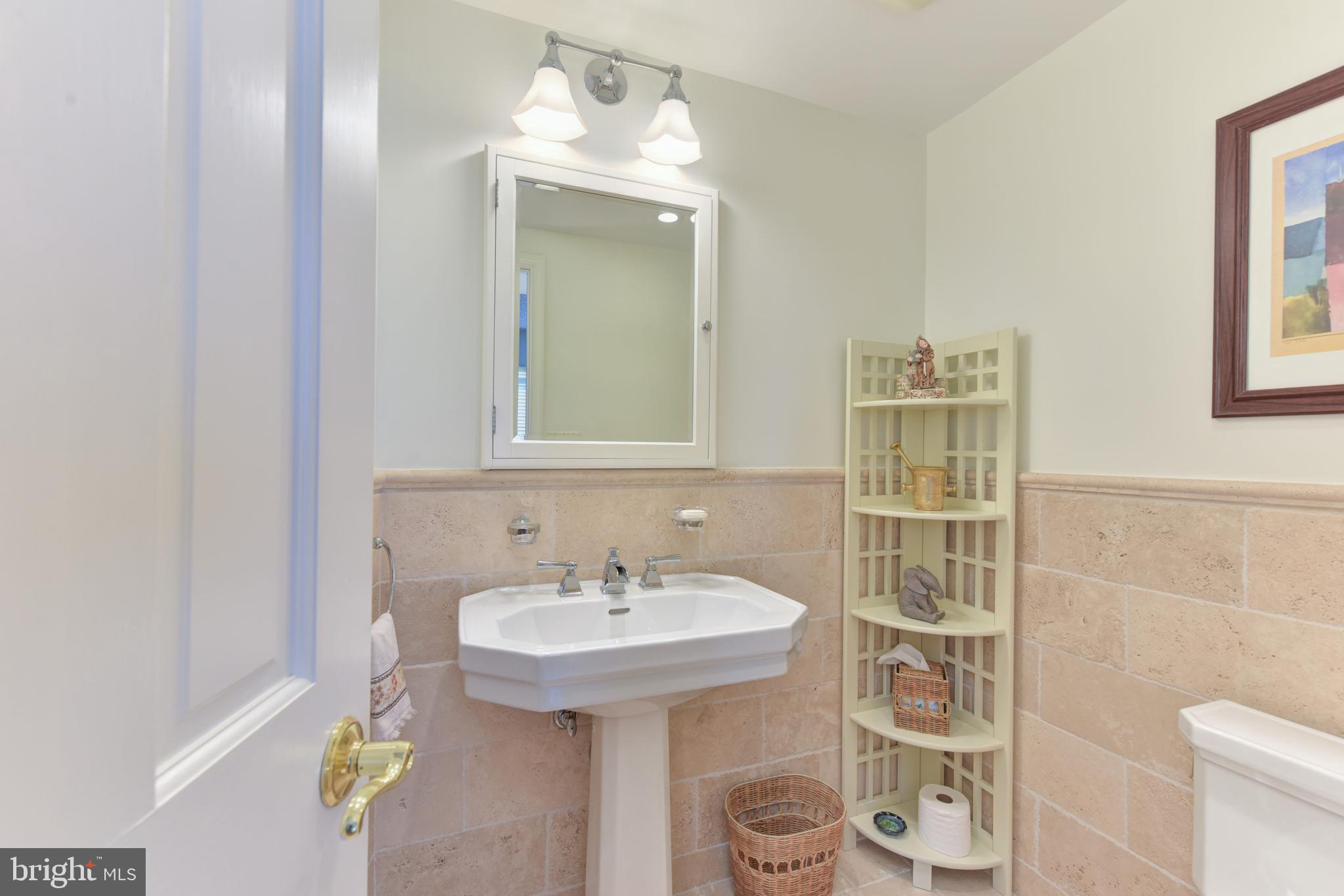 CRYSTAL GATEWAY - Residential