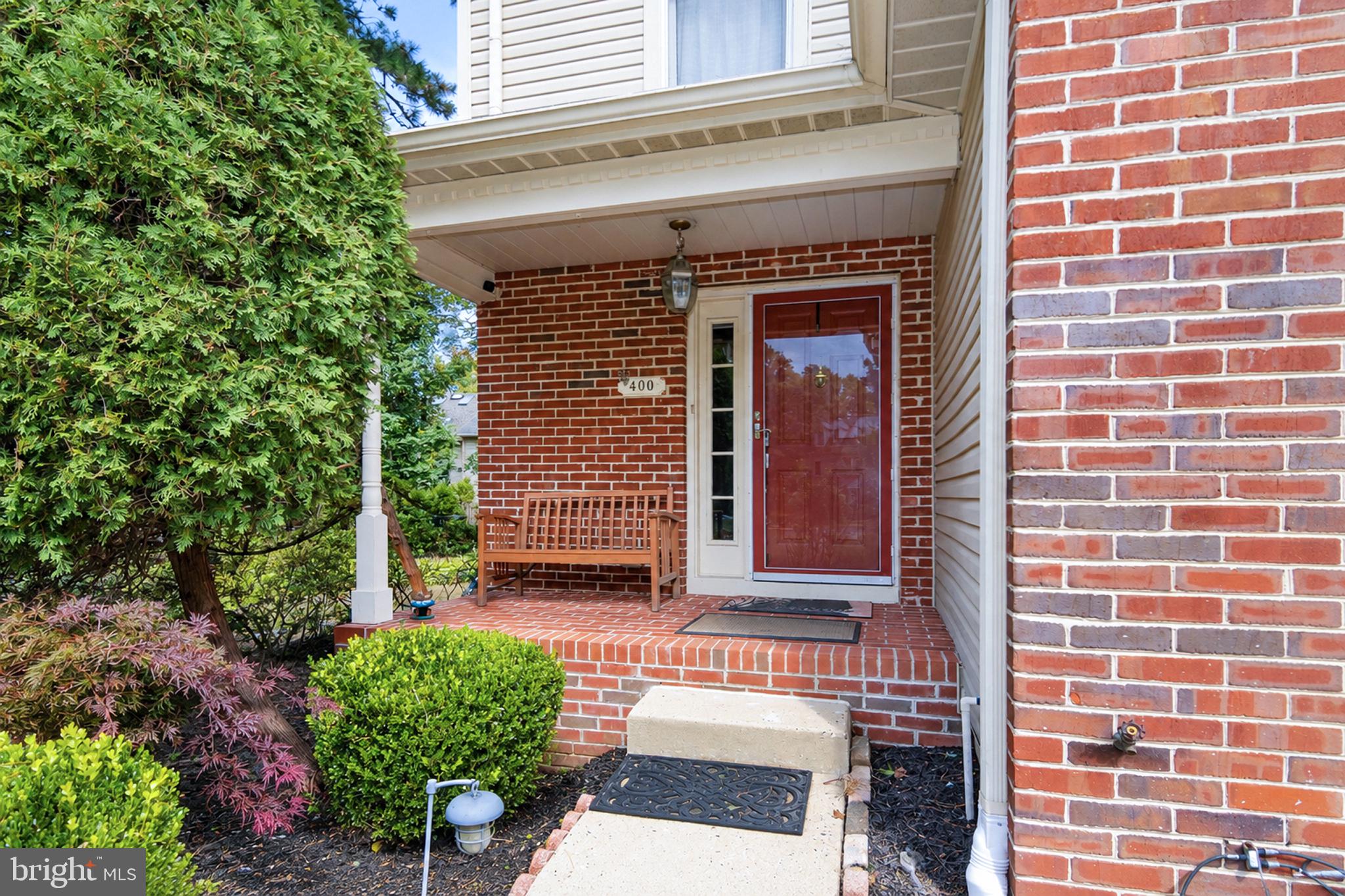 400 WILLIAMSBURG COURT