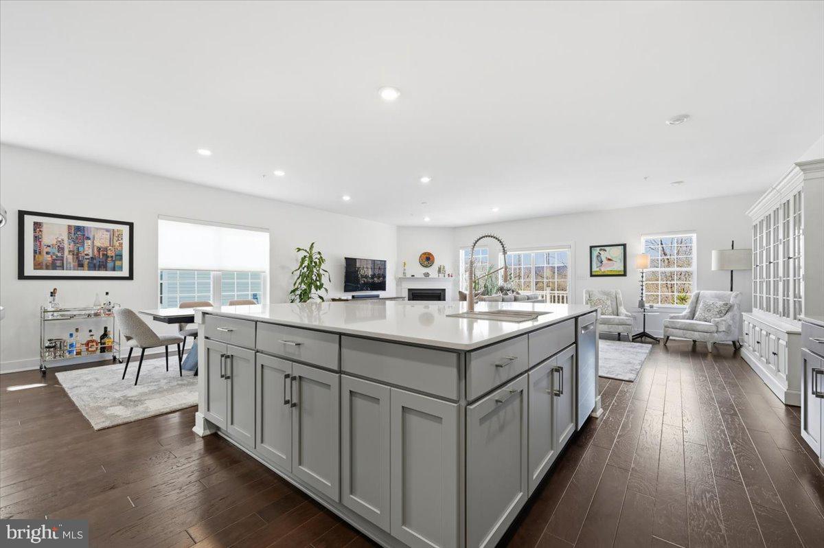 LOCHIEL FARM - Residential