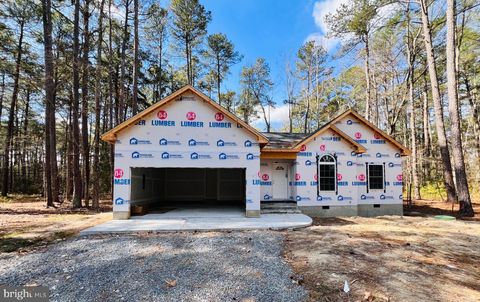 106 ERICA DRIVE MONTROSS VA 22520