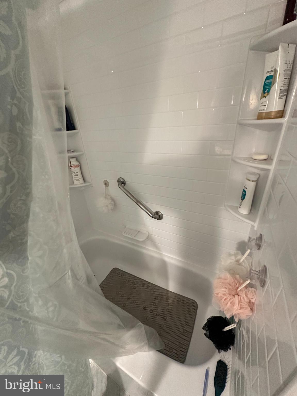 OAKHURST - Residential