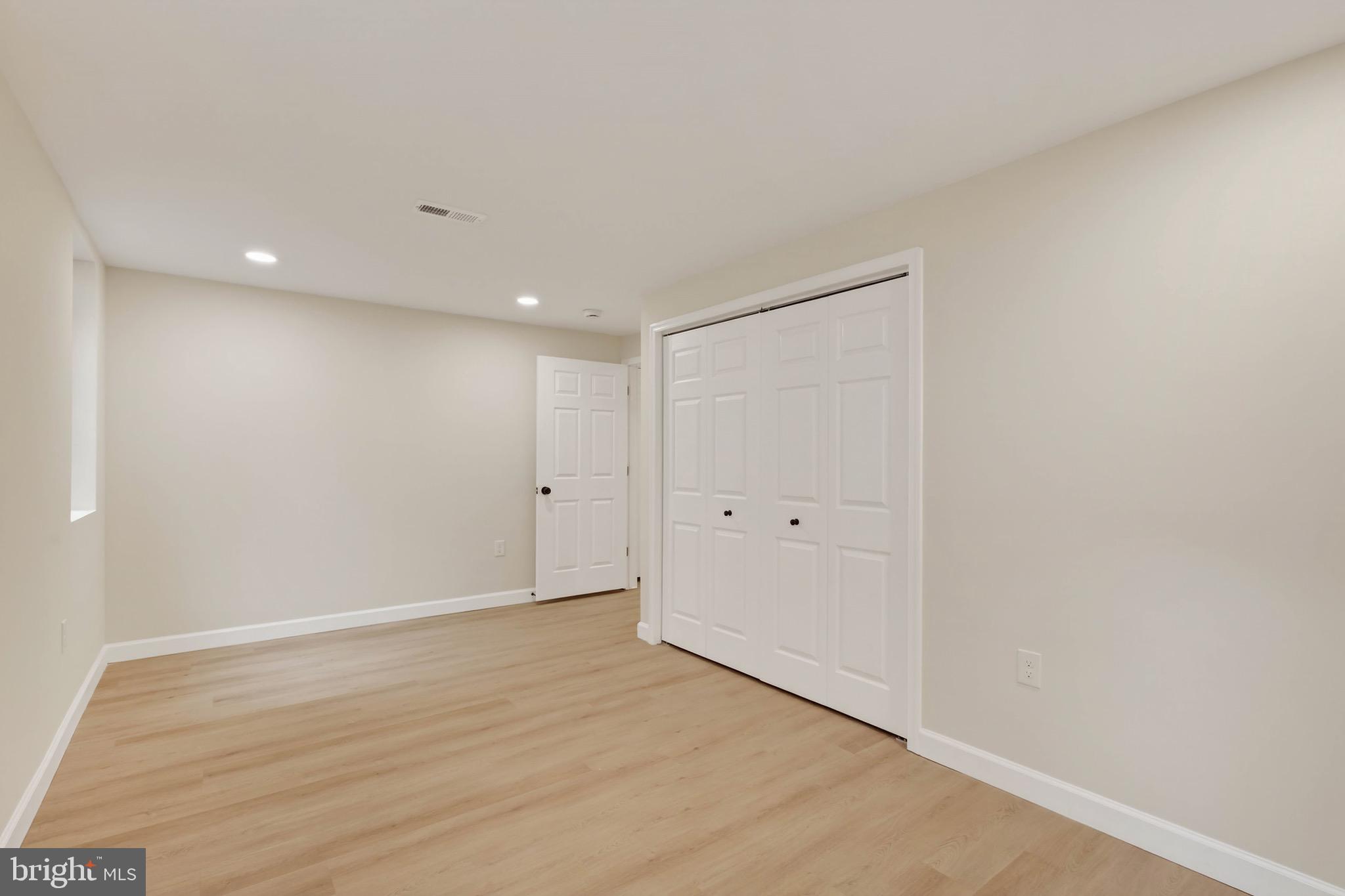 POTOMAC RIDGE - Residential