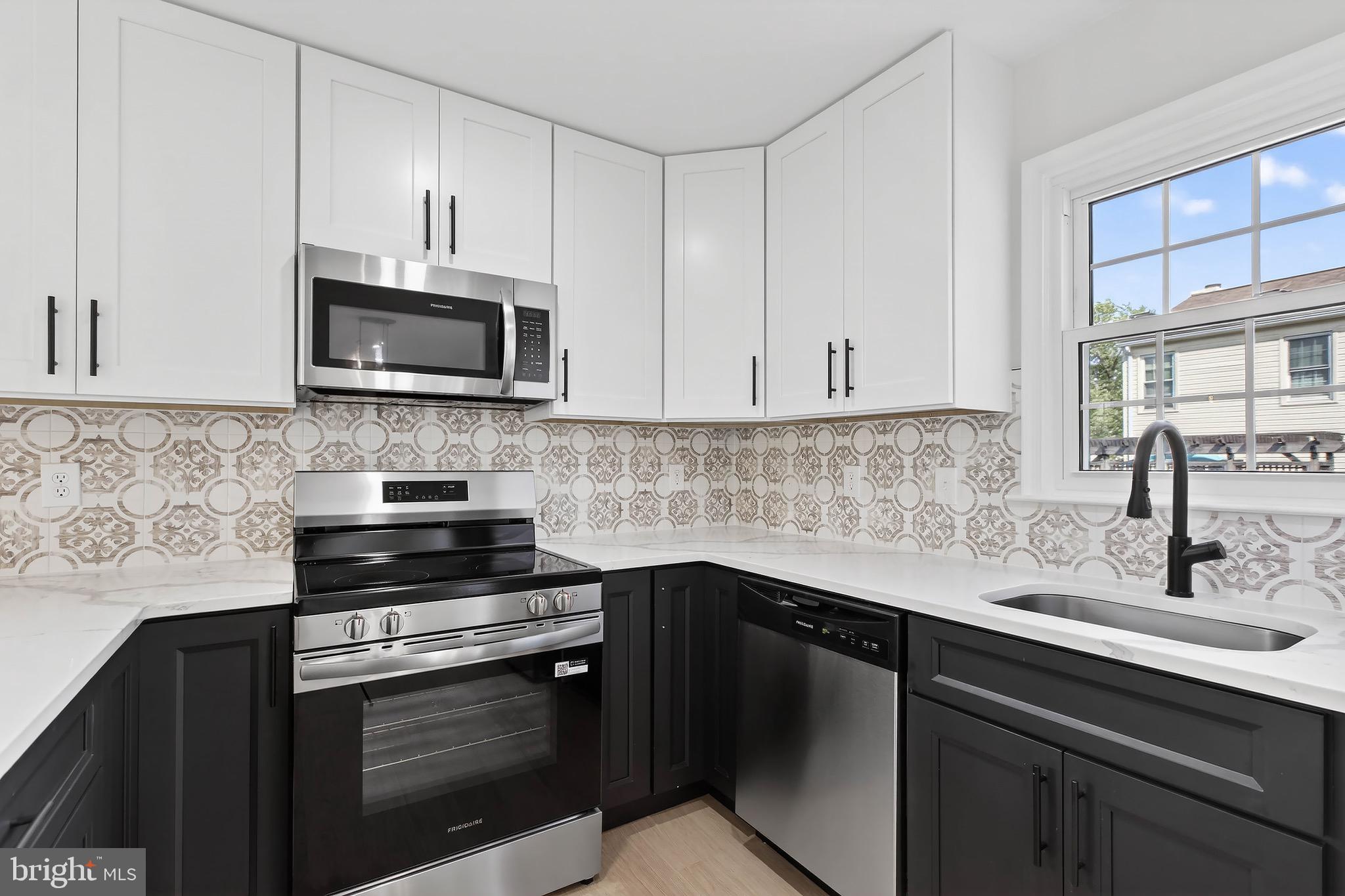 POTOMAC RIDGE - Residential