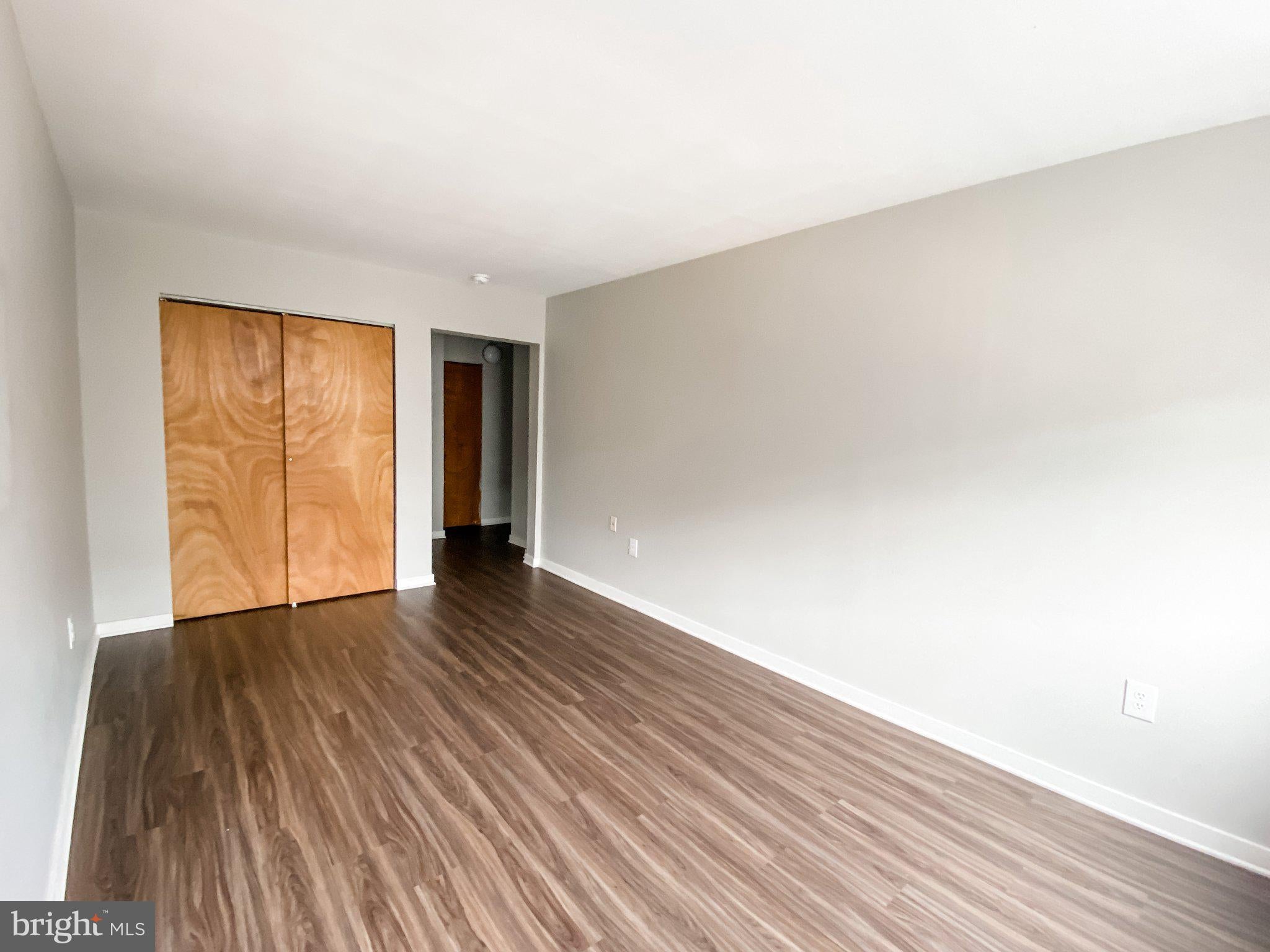 4715 WALNUT STREET