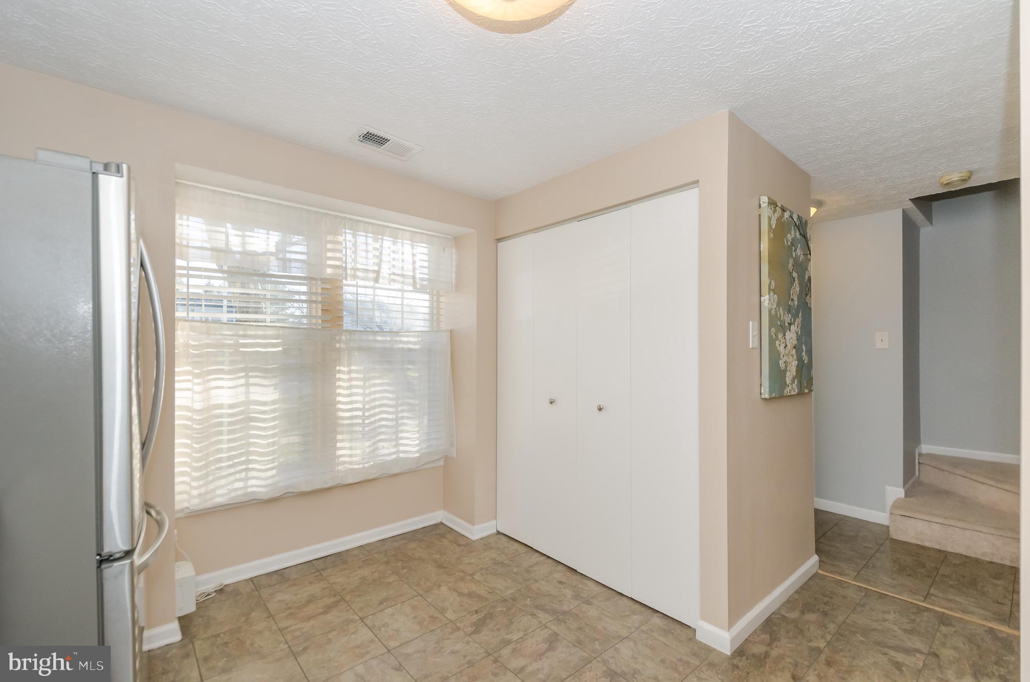 OAK POND - Residential