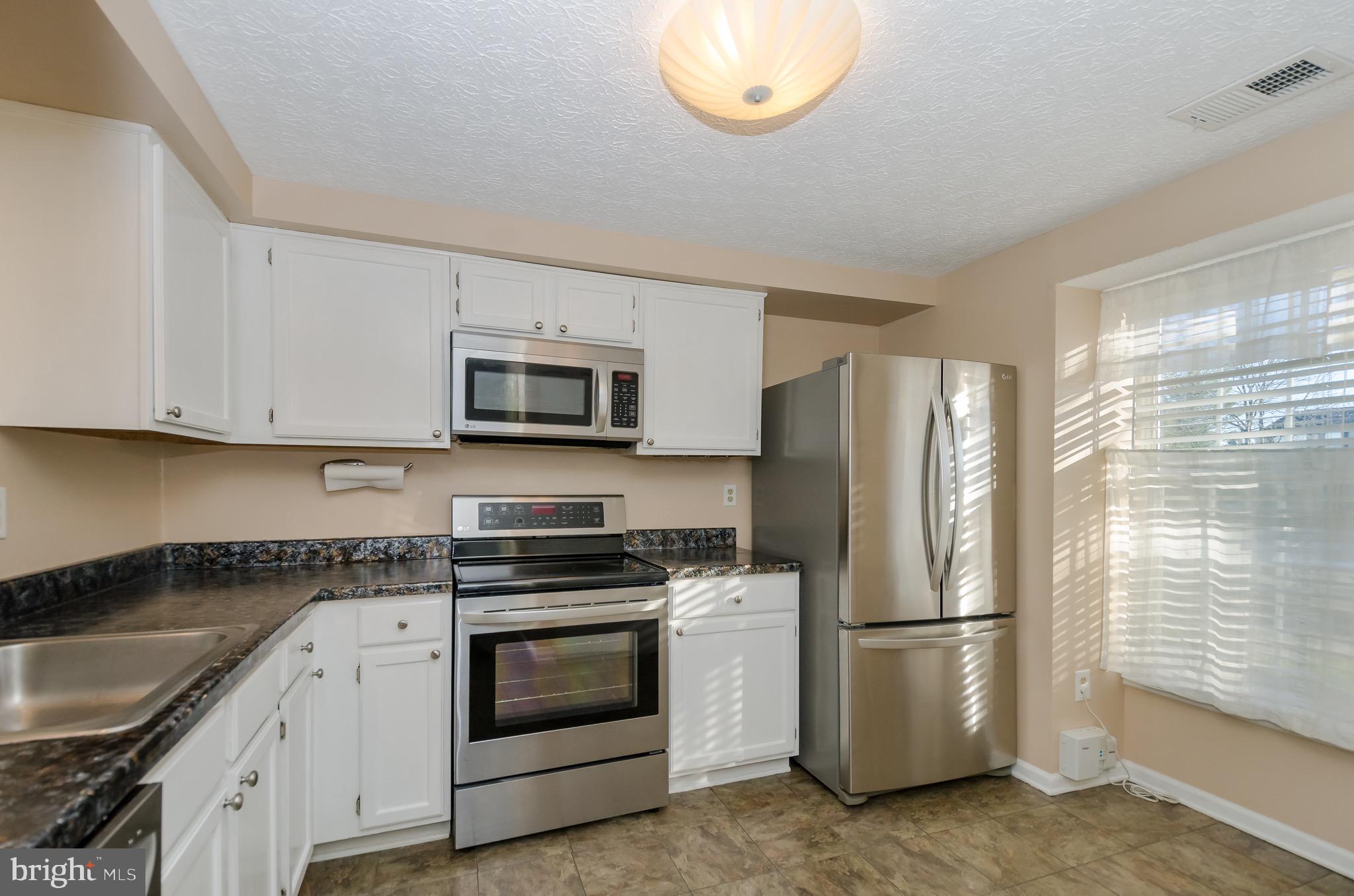 OAK POND - Residential