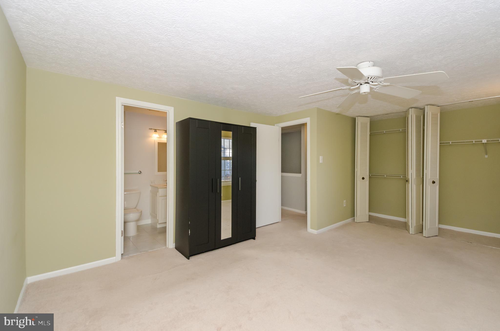 OAK POND - Residential