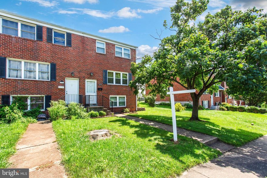 Don't miss this opportunity to own this 3 bedroom end-unit townhome located in the community of Huntsmoor Village North.   Let's start on the main level where you will find a spacious combined living room and dining room.  From there, pass through the kitchen which leads you to the fenced-in backyard with garden beds, a storage shed and a covered patio that is perfect for entertaining.  Upstairs you will find a primary bedroom with an attached half bathroom and walk-in closet, 2 additional bedrooms, a full bathroom and access to the attic with pull down stairs.  Retreat to your finished lower level where you can enjoy a cozy family room with a built-in bar equipped with shelving and lights.  Another full bathroom is conveniently located in the lower level through the utility/laundry room.  This spacious townhome requires updating but has endless possibilities to make it your own.  It's just awaiting your special touches!  Schedule your showing today!
