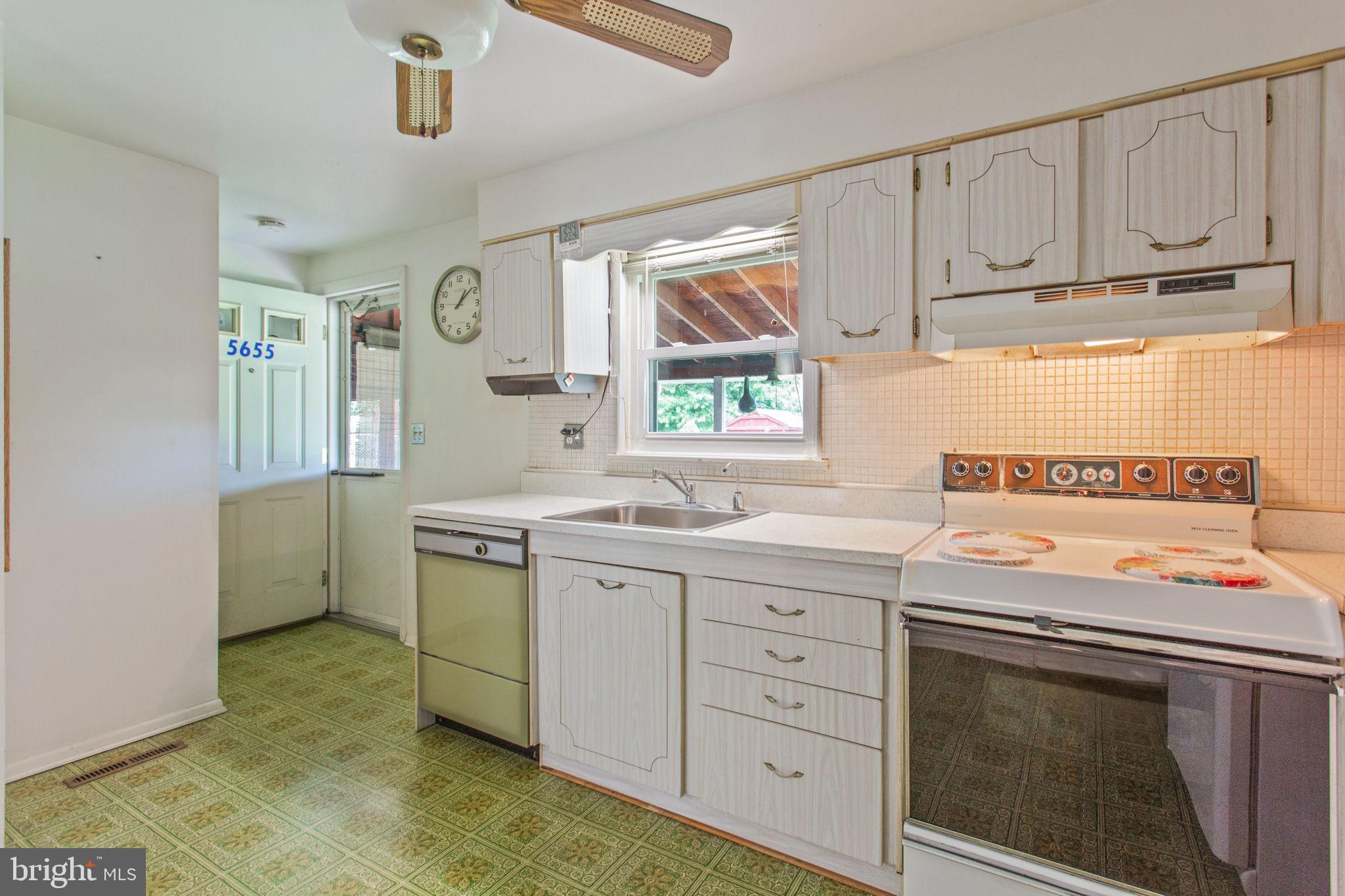 HUNTSMOOR VILLAGE NORTH - Residential