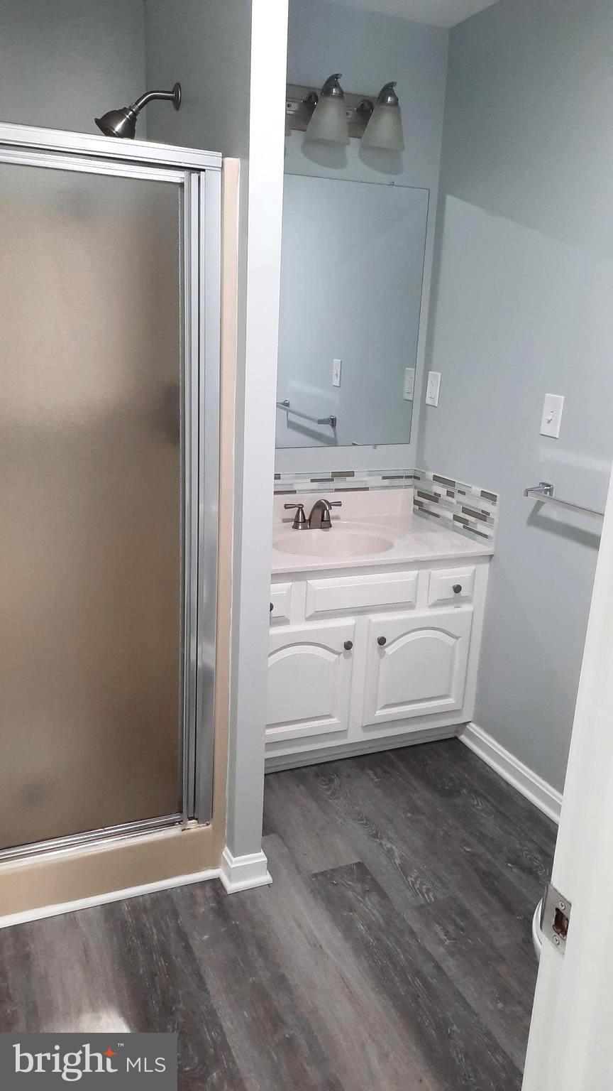 COLONIAL VIEW - Residential Lease