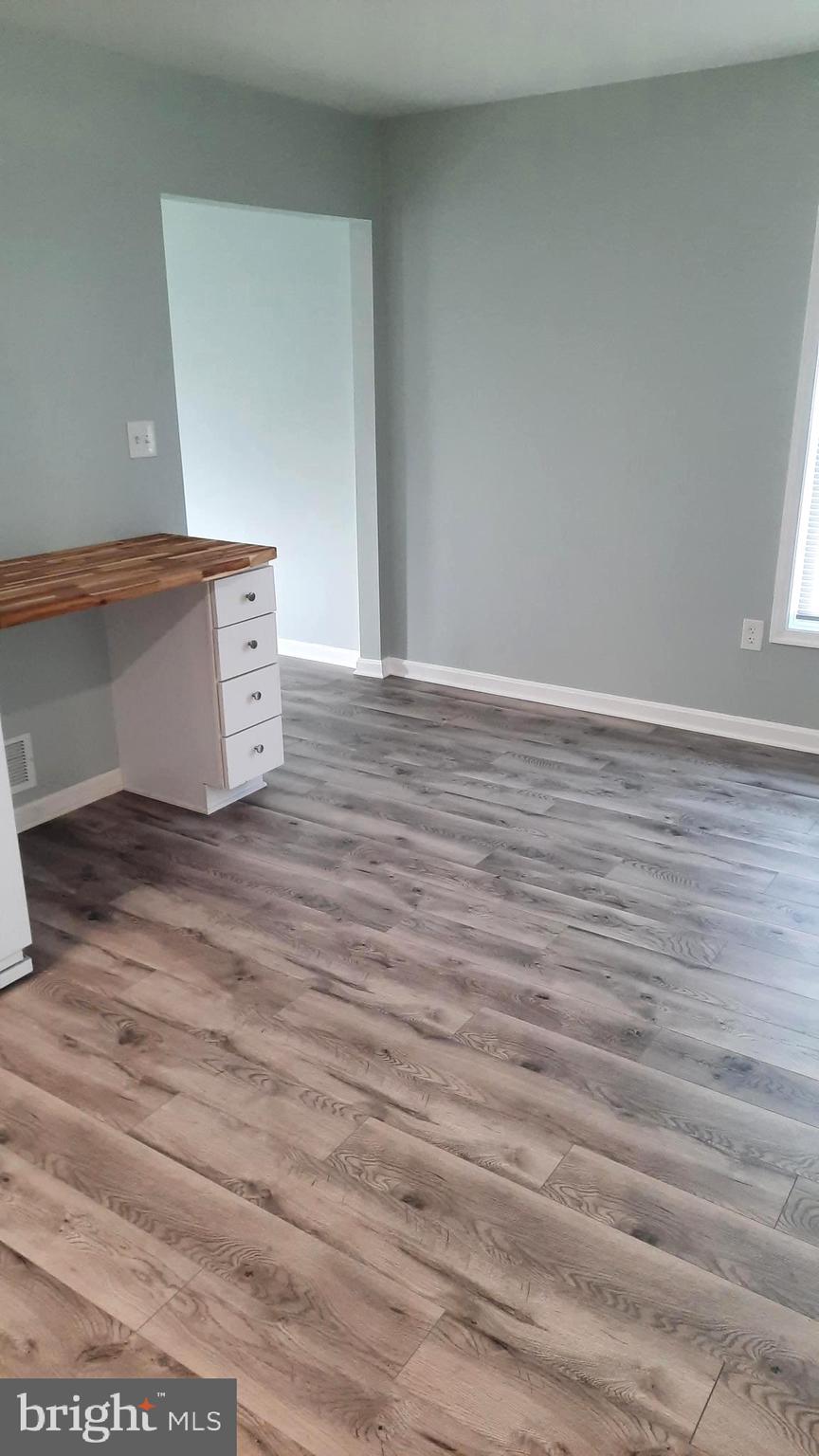 COLONIAL VIEW - Residential Lease