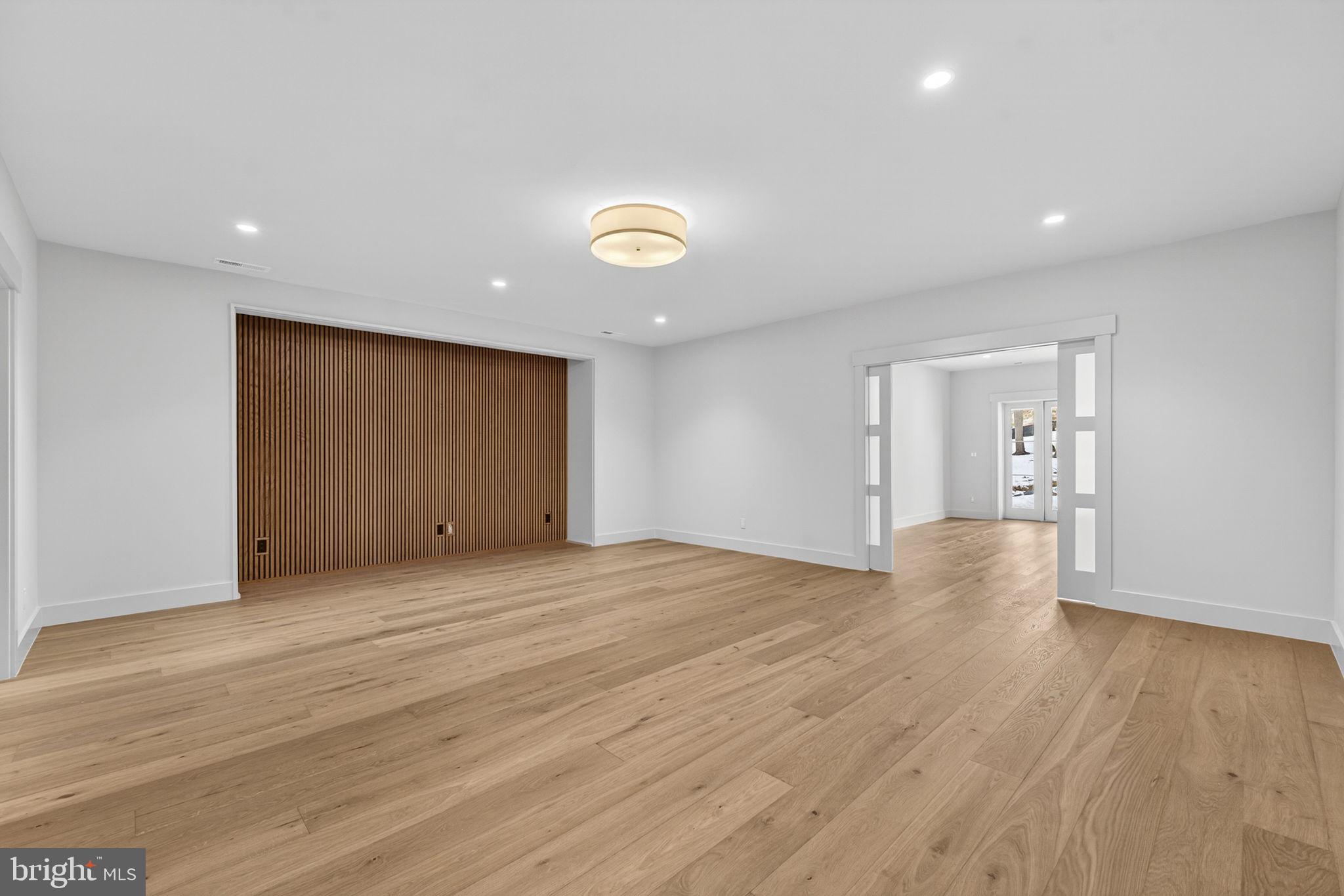 RESIDENCES AT SALAMANDER - Residential