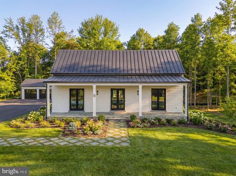 Property photo of 4 foxtrot knoll lane, middleburg, VA 20117