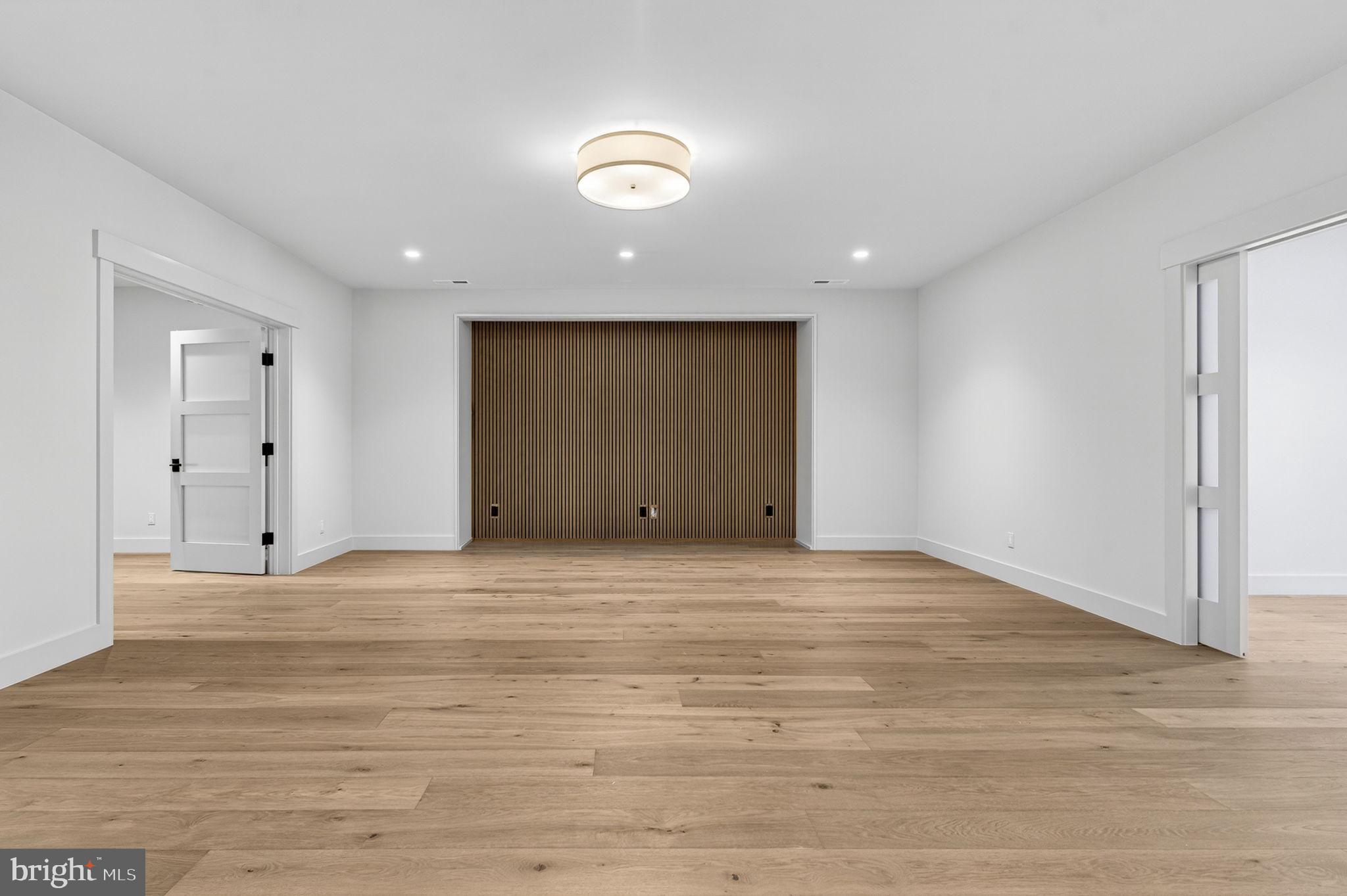 RESIDENCES AT SALAMANDER - Residential